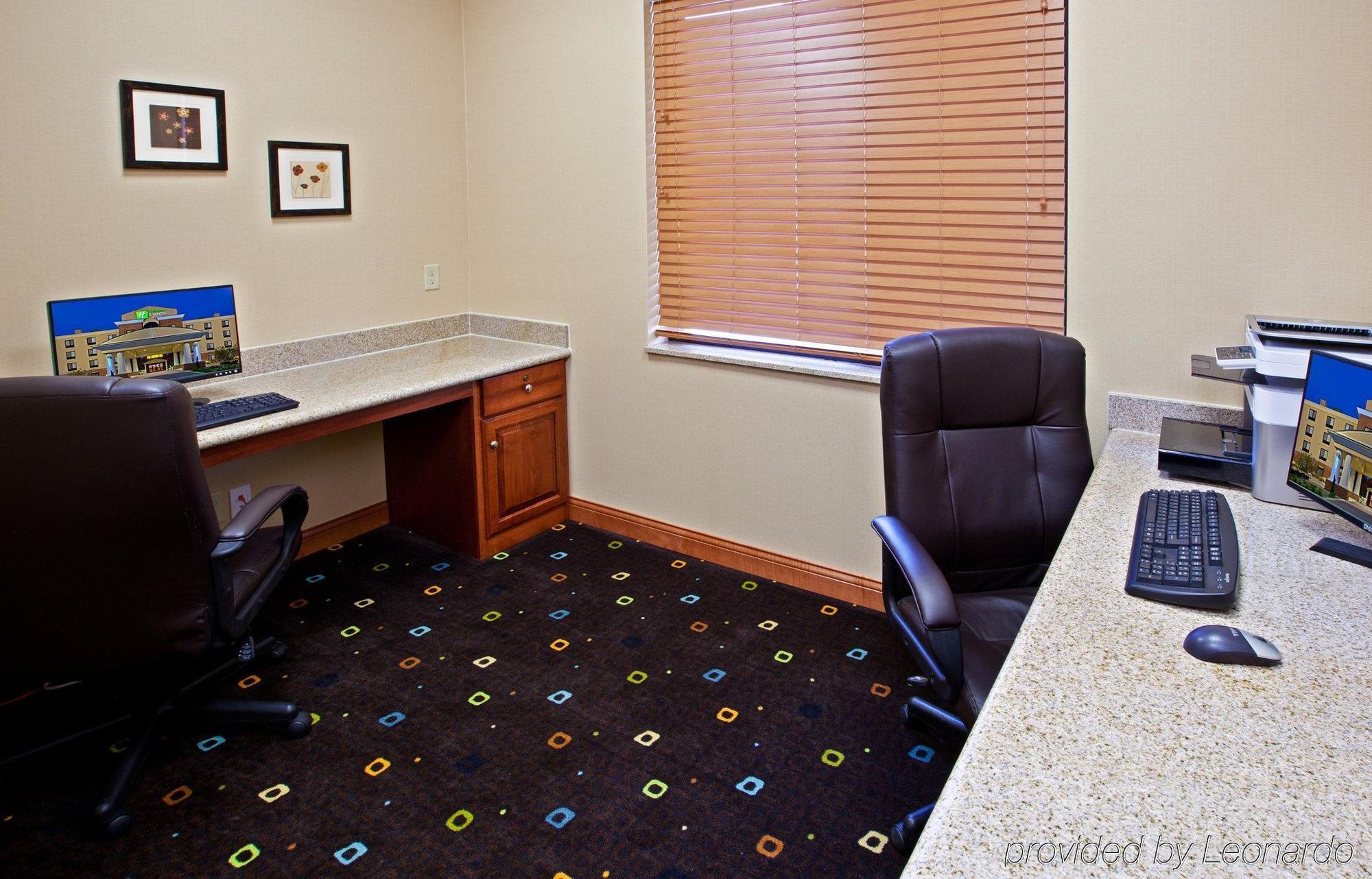 Holiday Inn Express Hotel & Suites Anderson By Ihg Facilities photo